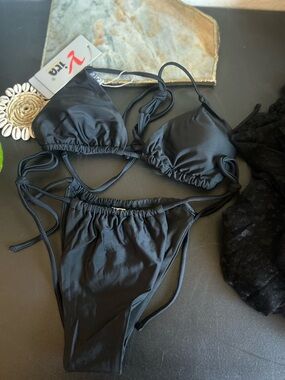 Yira black 2 piece bikini with coverup size M